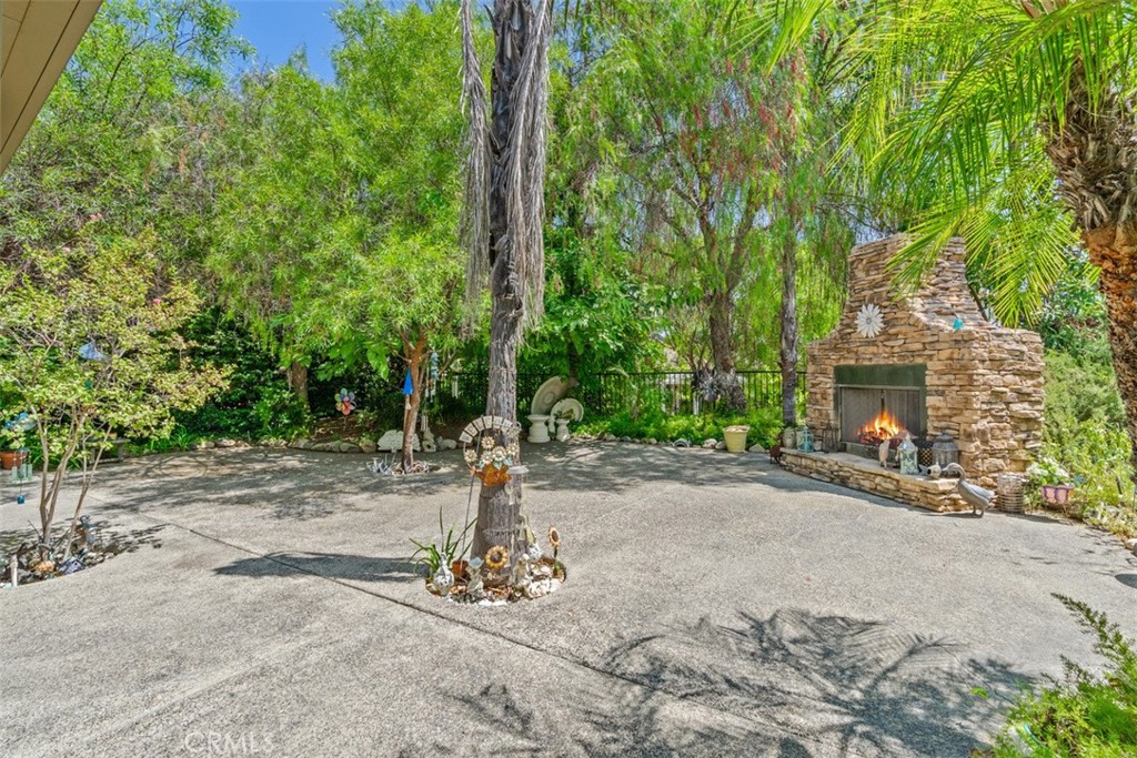 9133 Espinosa Street