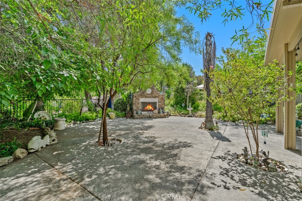 9133 Espinosa Street