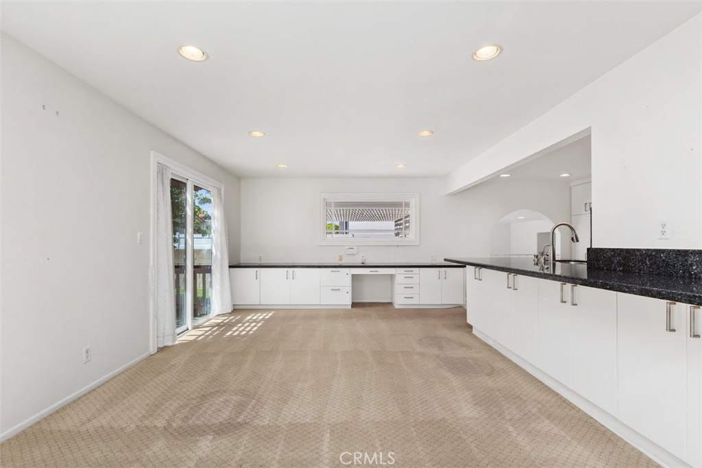 9882 Vicksburg Drive