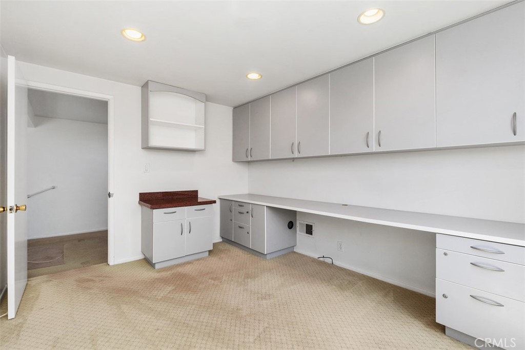 9882 Vicksburg Drive