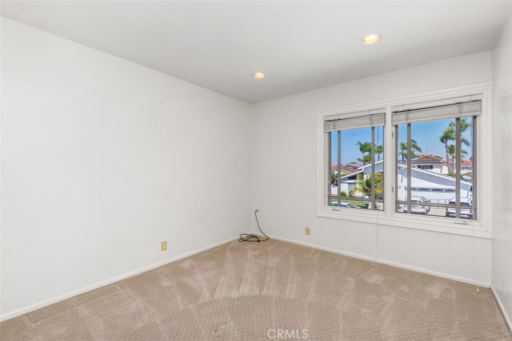 9882 Vicksburg Drive