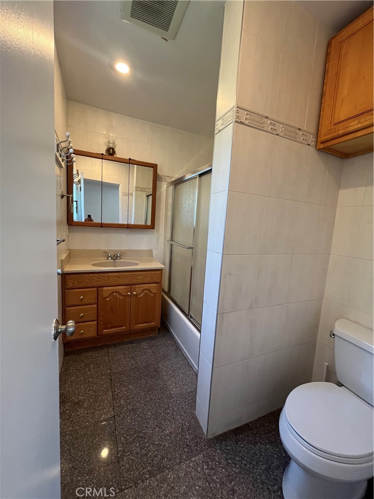 17401 Appalachian Street