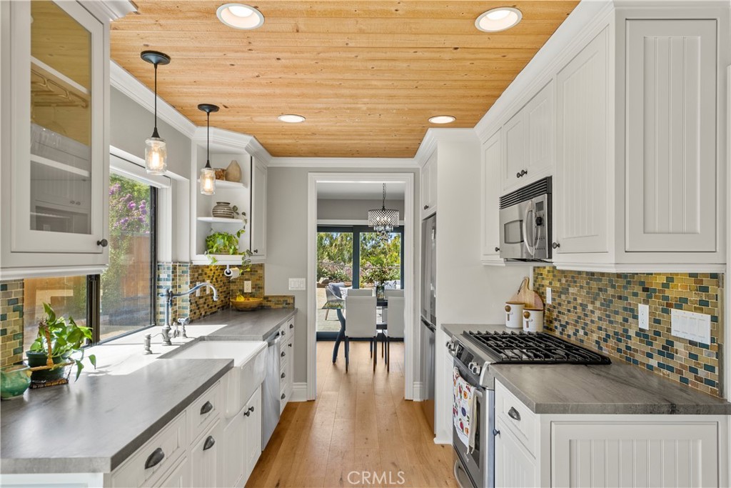 3479 Lawrence Street