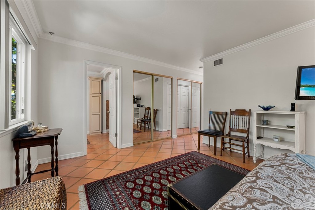 20392 Mooncrest Circle