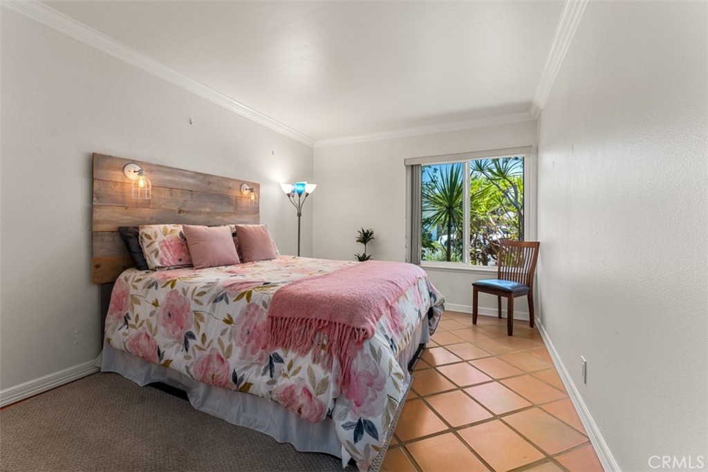 20392 Mooncrest Circle