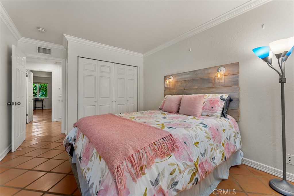 20392 Mooncrest Circle