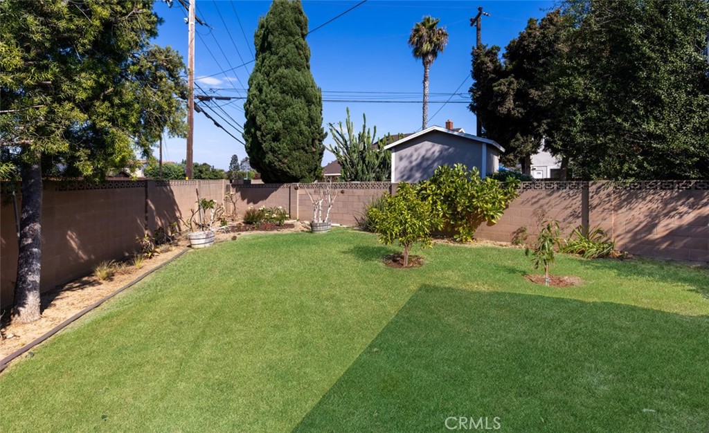 17524 Santa Paula Circle
