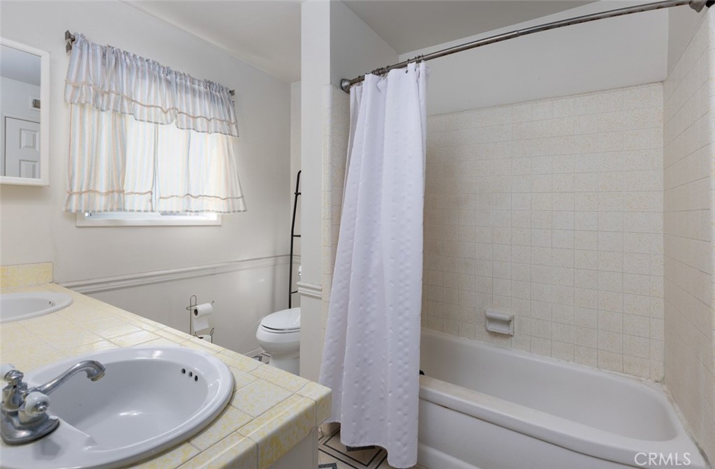 17524 Santa Paula Circle