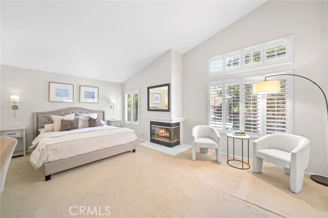 22622 White Oaks