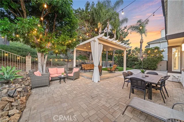 22622 White Oaks