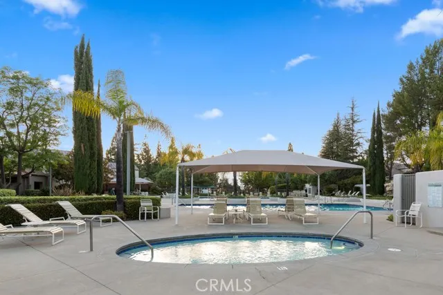 22622 White Oaks