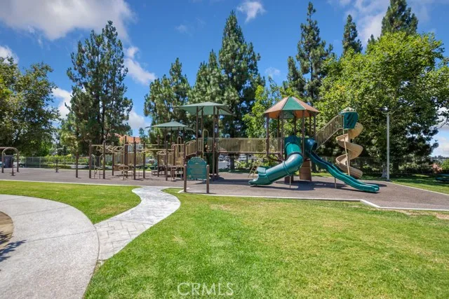 22622 White Oaks