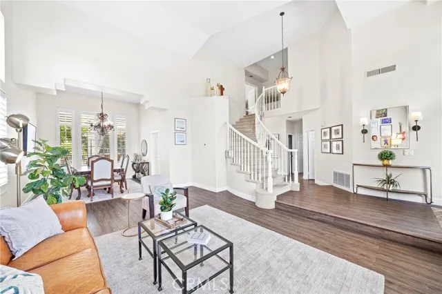 22622 White Oaks