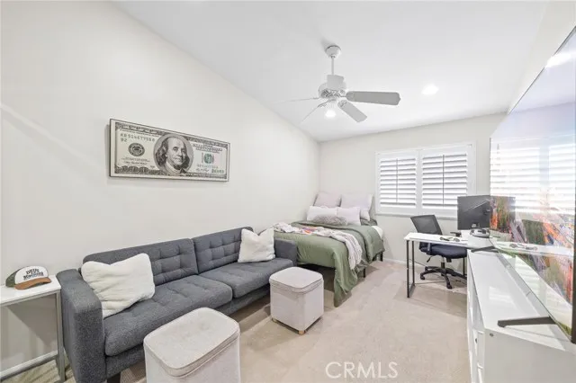 22622 White Oaks