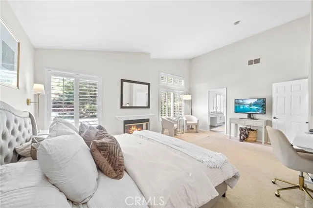 22622 White Oaks
