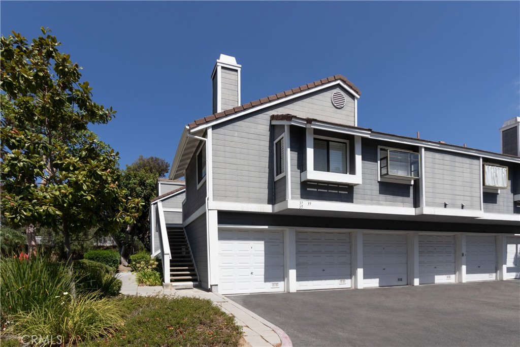37 Clover Lane 273