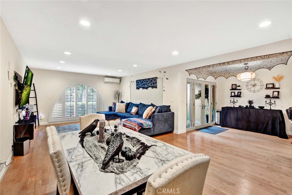 3037 Club House Circle