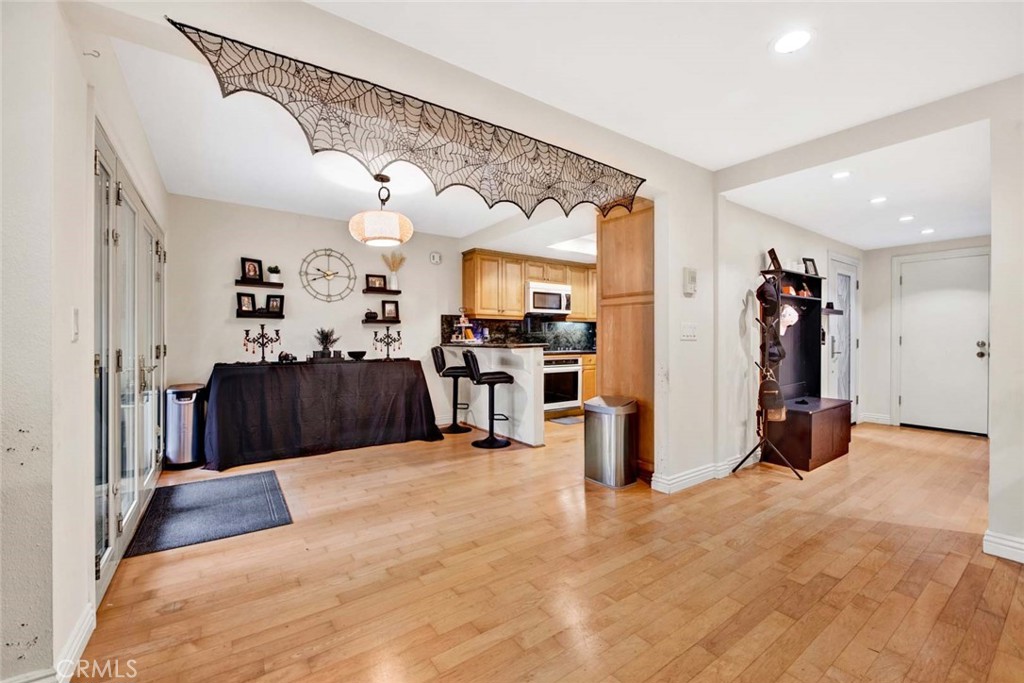 3037 Club House Circle