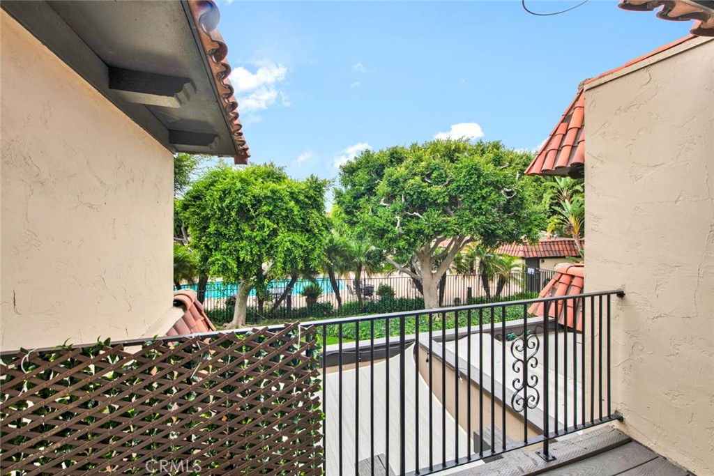 3037 Club House Circle