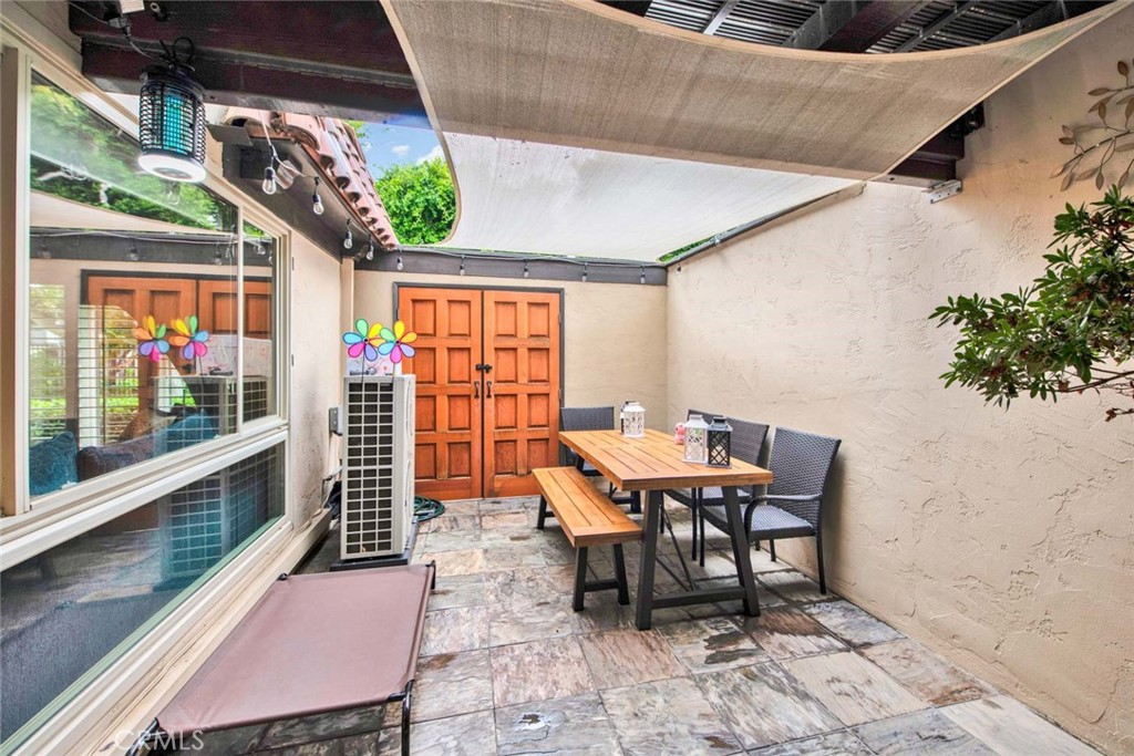 3037 Club House Circle