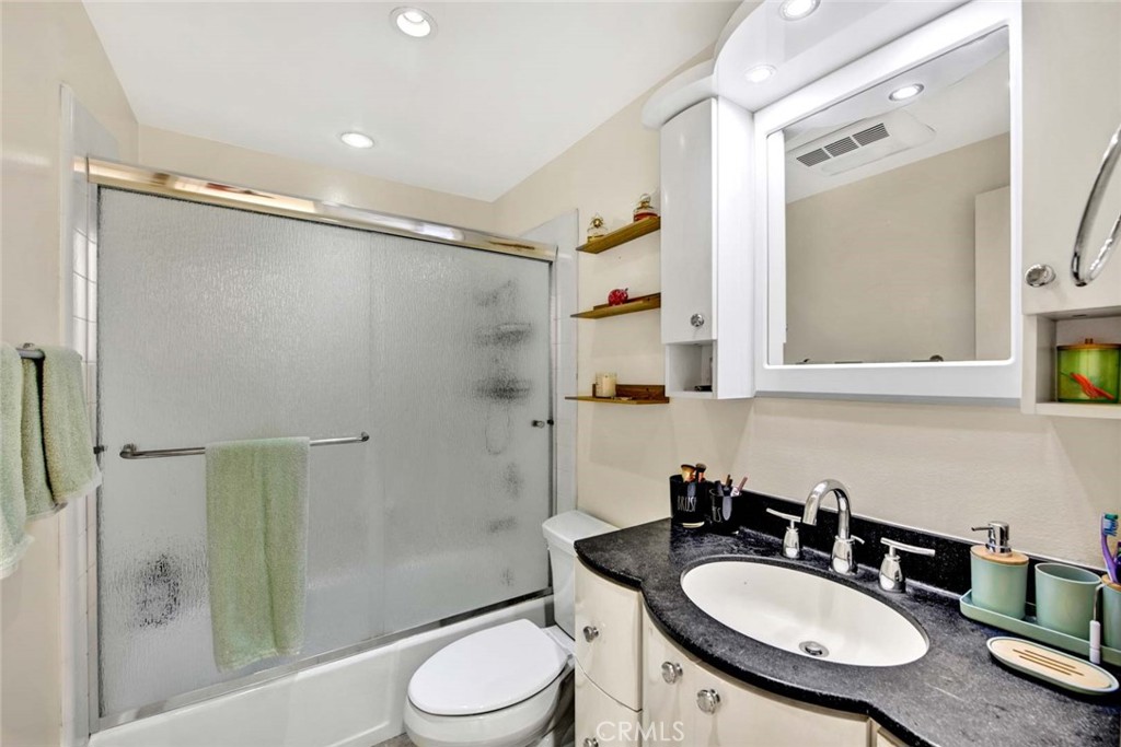 3037 Club House Circle