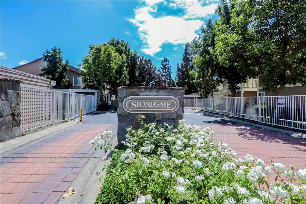 6962 Brightwood Lane 32