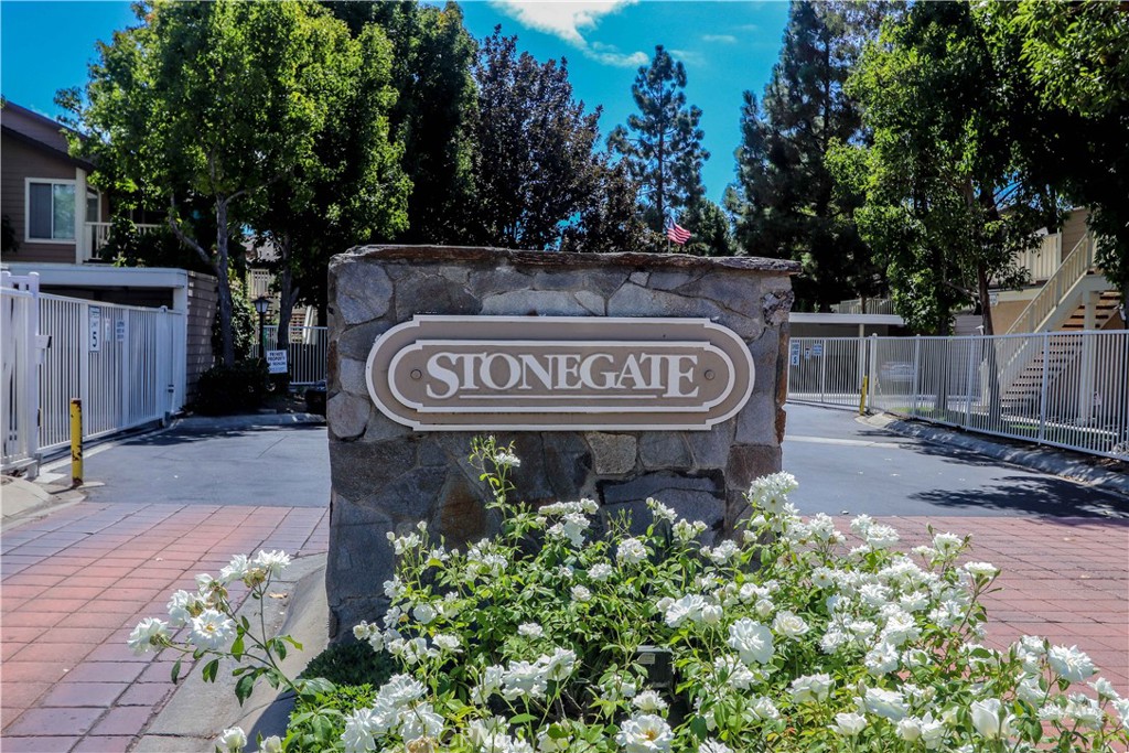 6962 Brightwood Lane 32