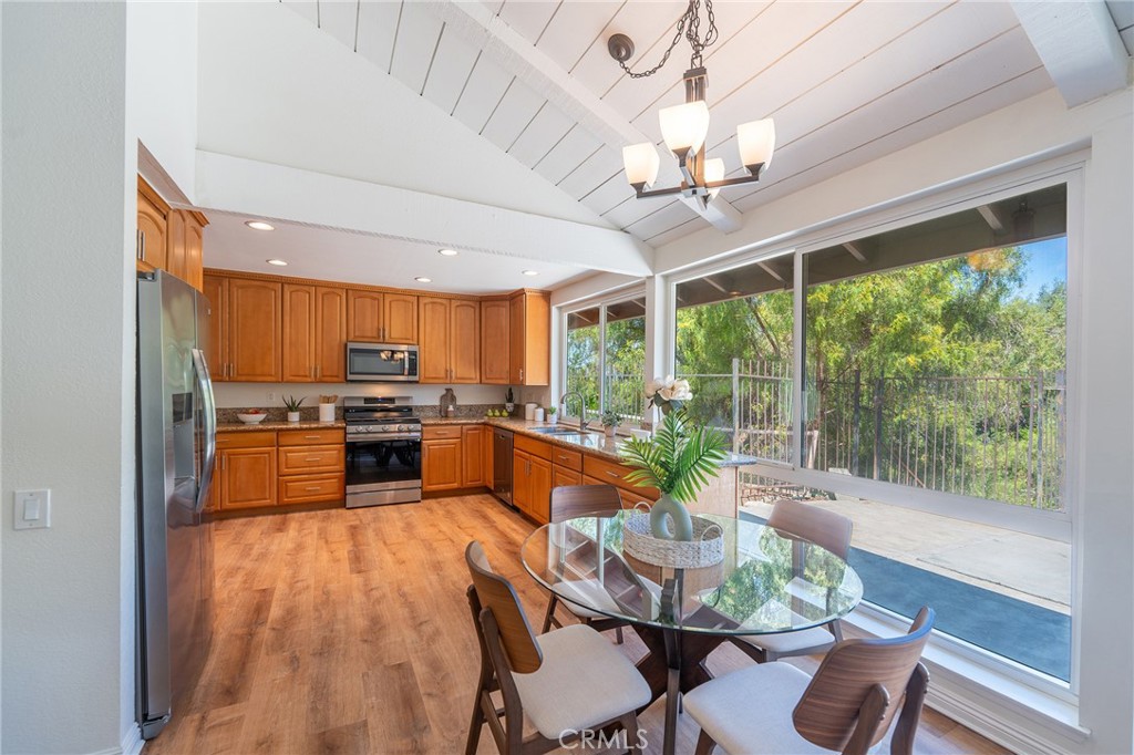 116 S Nohl Canyon Road