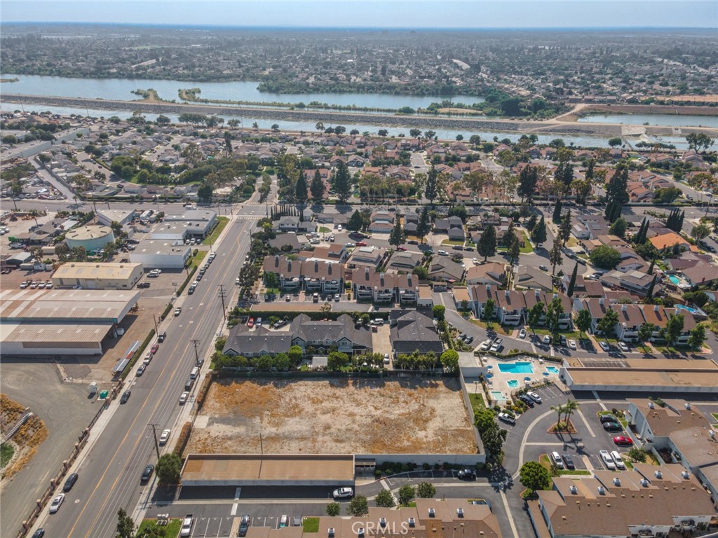 705 W Fletcher Avenue