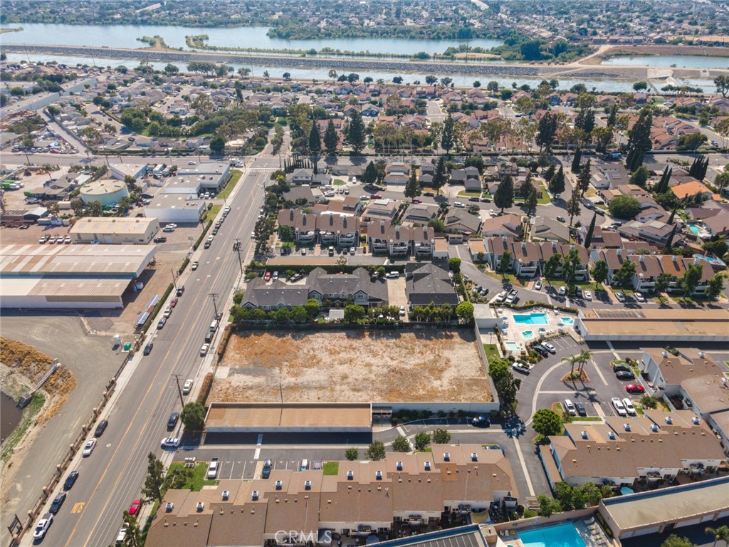 705 W Fletcher Avenue