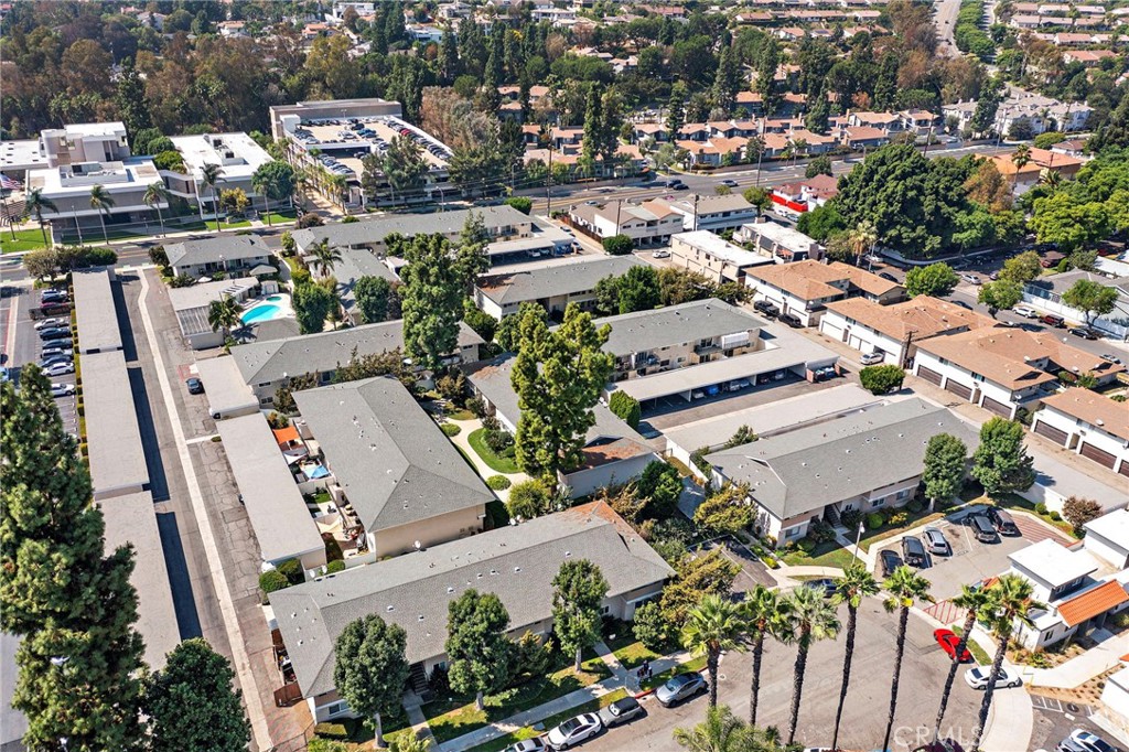 2025 Oxford Avenue 5