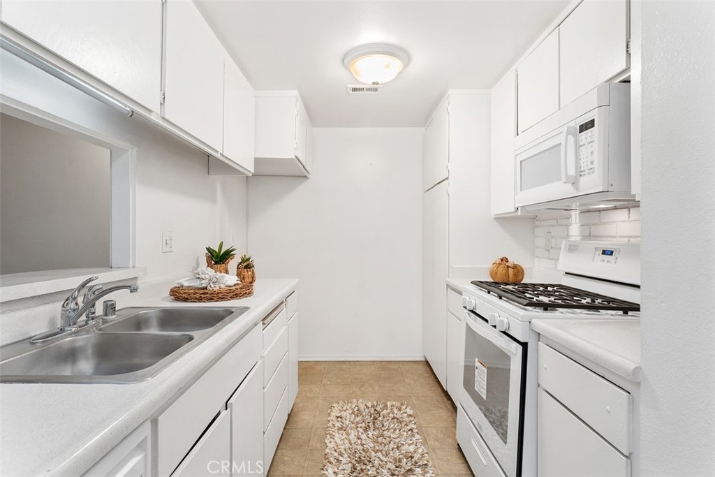 1277 N Kraemer Boulevard 20