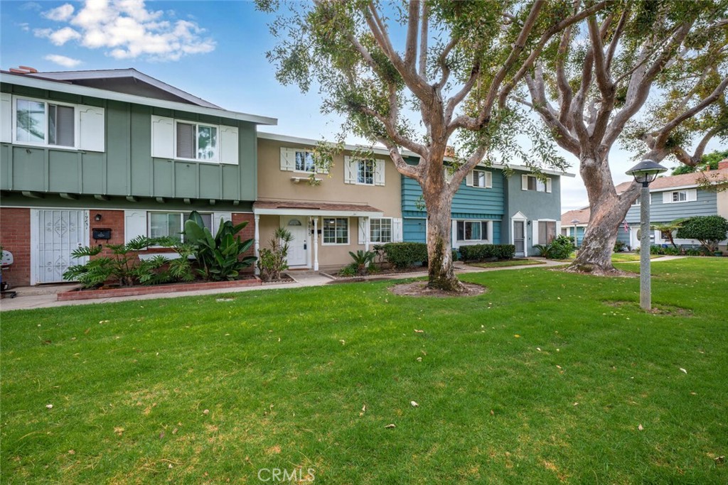 19855 Coventry Lane