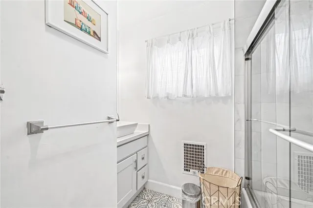 34538 Calle Naranja