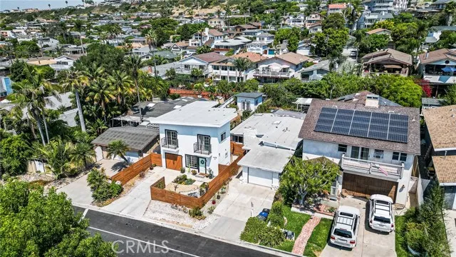34538 Calle Naranja