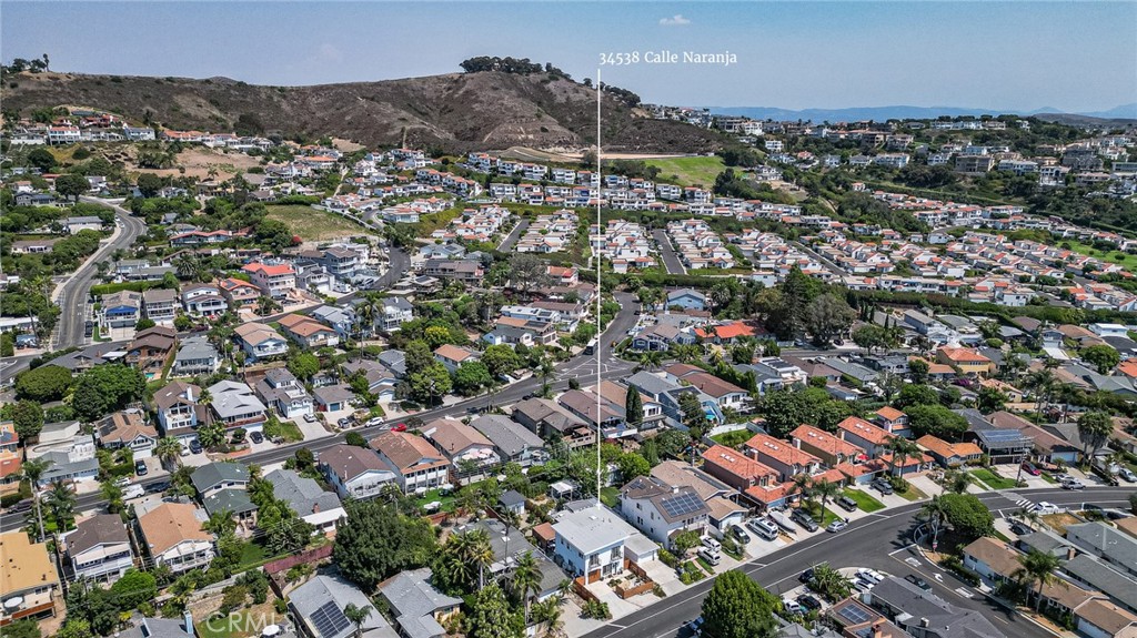 34538 Calle Naranja