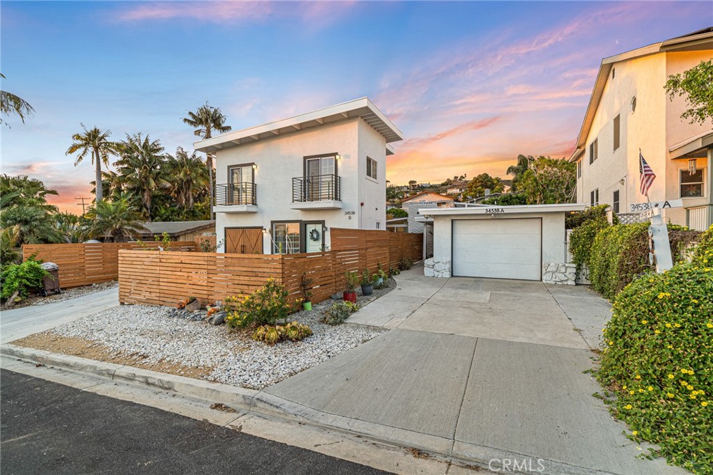 34538 Calle Naranja