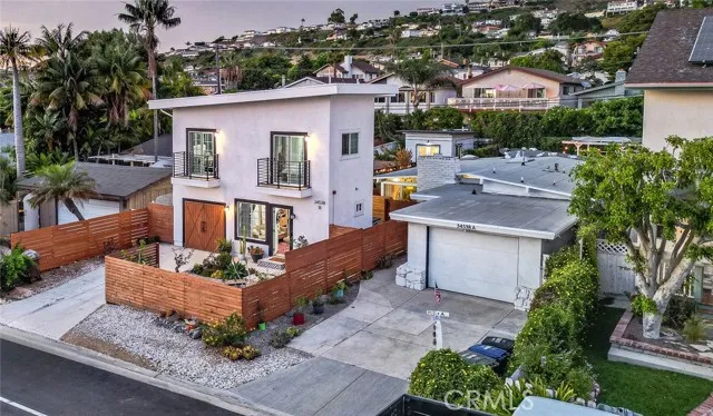 34538 Calle Naranja