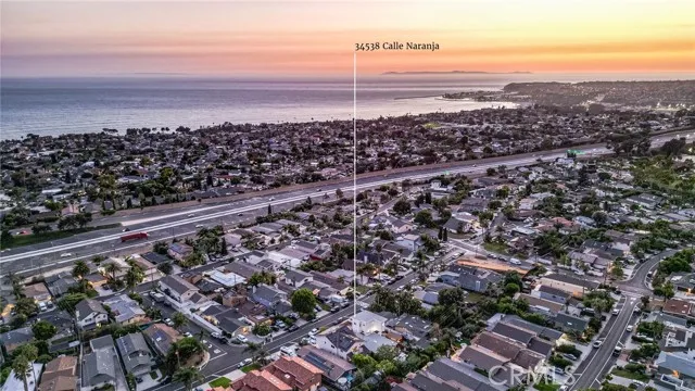 34538 Calle Naranja