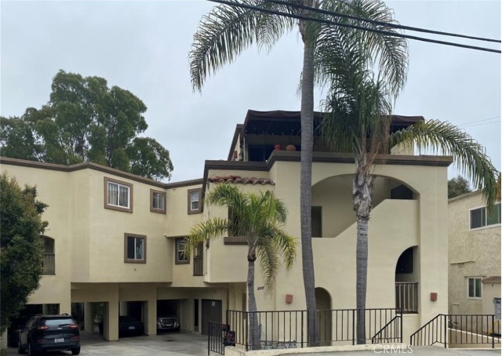 205 W. Marquita