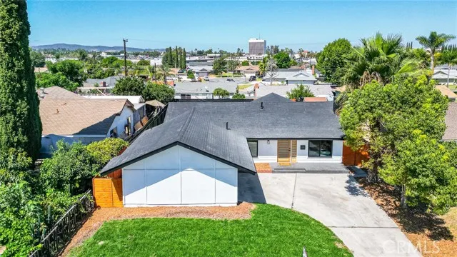 24101 Landisview Avenue