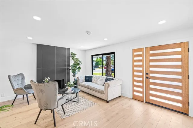 24101 Landisview Avenue