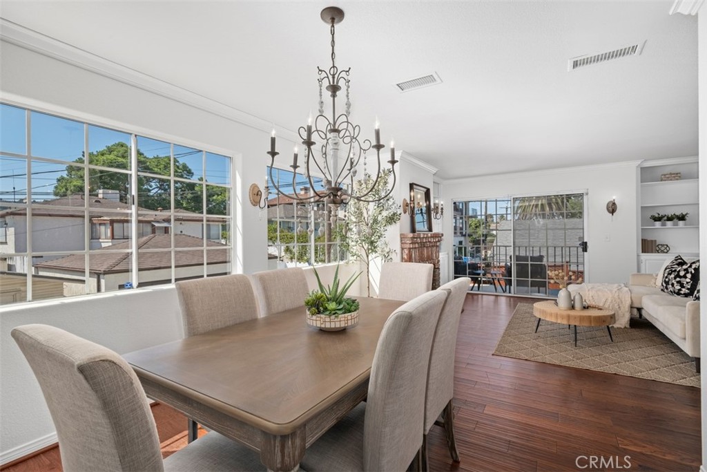 1072 W 15th Street 4