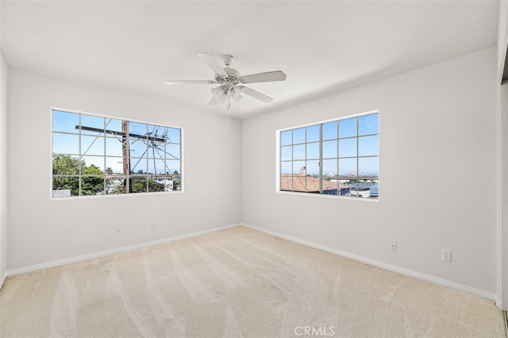 1072 W 15th Street 4