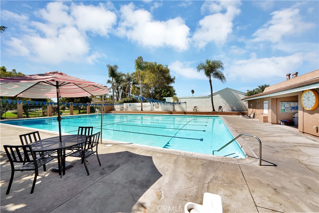 10830 Los Jardines E