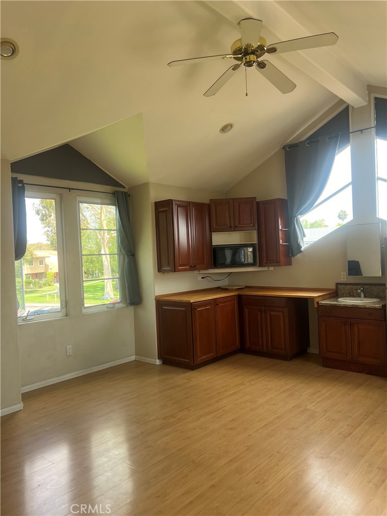 10830 Los Jardines E