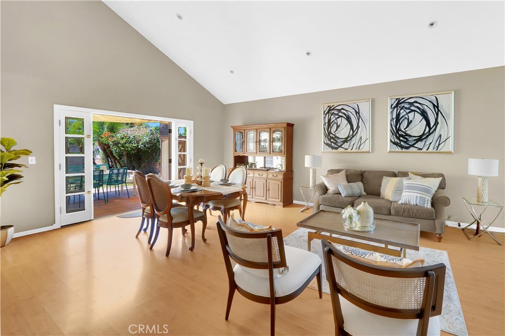 10830 Los Jardines E