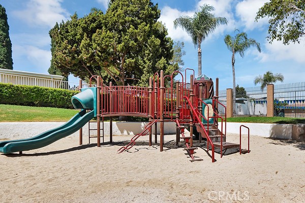 10830 Los Jardines E