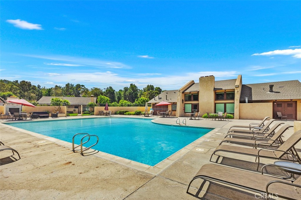 22926 Caminito Nicosia 43