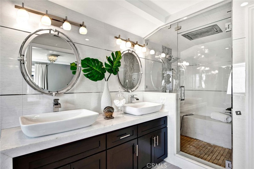 11582 Aquamarine Circle